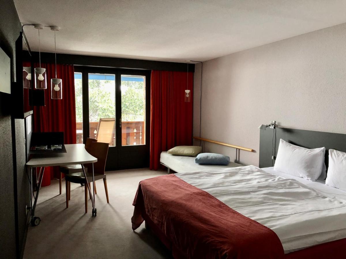 Hotel Alpine Lodge Gstaad Eksteriør billede